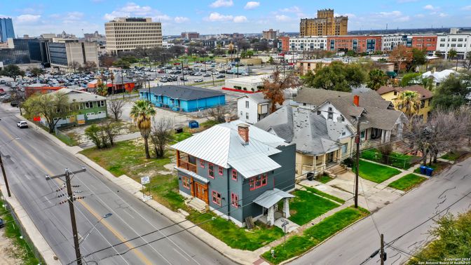 Exterior, Drone