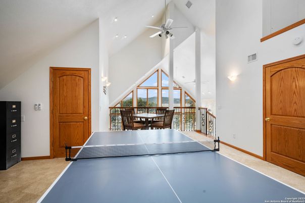 Game Room, Interior, Recessed Lighting