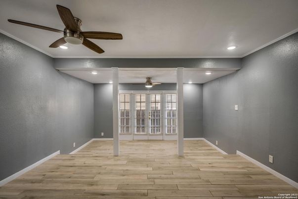 Empty room, Interior, Recessed Lighting, Wood Texture Flooring