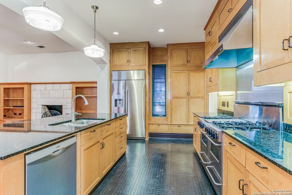 Interior, Kitchen, Pendant Lights, Recessed Lighting, Stainless Steel Appliances