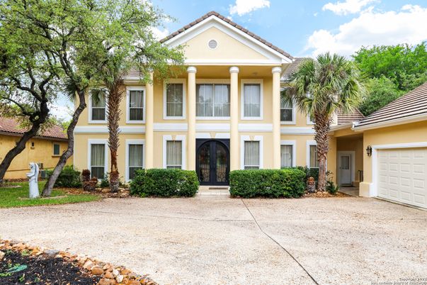Attached, Exterior, Facade, French Provincial