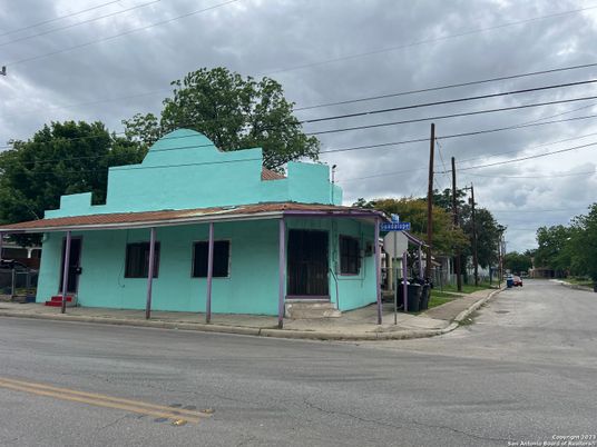 Exterior, Facade, None