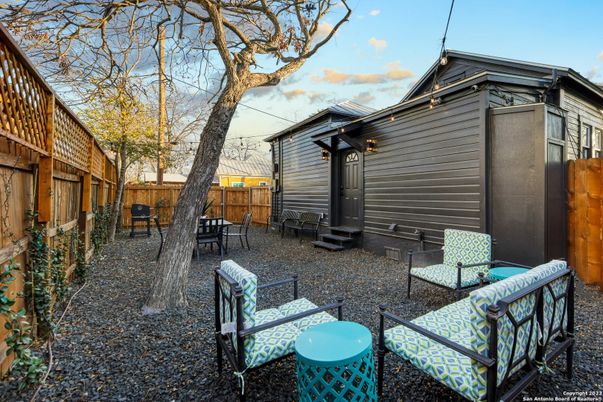 Backyard, Exterior