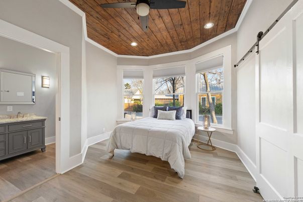 Bedroom, Interior, Recessed Lighting, Wooden Ceilings, Wood Texture Flooring