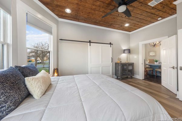 Bedroom, Interior, Recessed Lighting, Wooden Ceilings, Wood Texture Flooring