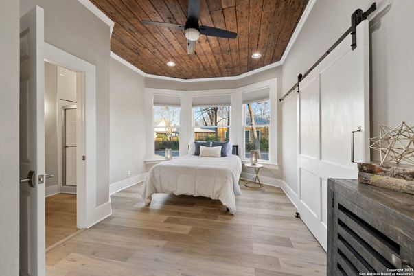 Bedroom, Interior, Recessed Lighting, Wooden Ceilings, Wood Texture Flooring