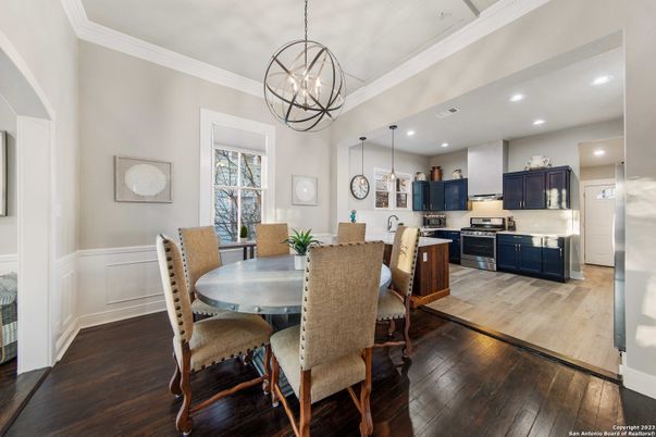 Chandelier, Dining room, Interior, Kitchen, Pendant Lights, Recessed Lighting, Wood Texture Flooring