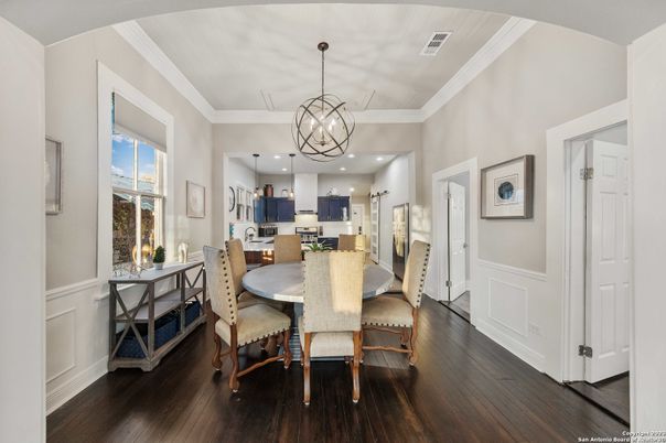 Chandelier, Dining room, Interior, Kitchen, Pendant Lights, Recessed Lighting, Wood Texture Flooring