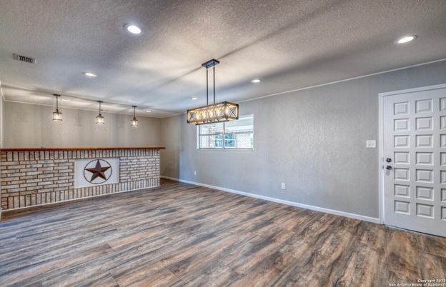 Empty room, Interior, Pendant Lights, Recessed Lighting, Wood Texture Flooring