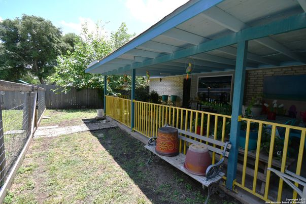 Backyard, Exterior