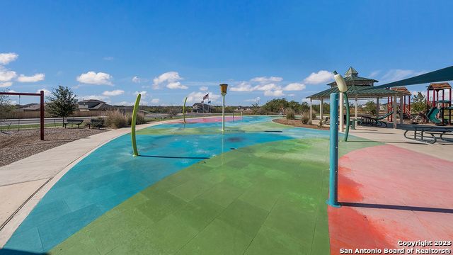 Exterior, Playground, Pool