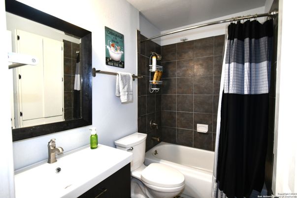 Bathroom, Interior