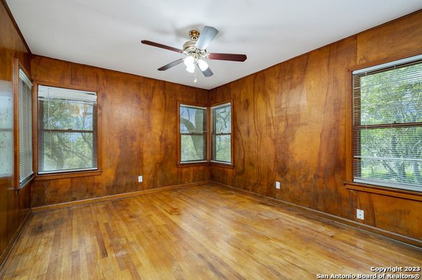Empty room, Interior, Wood Texture Flooring, Wooden Walls