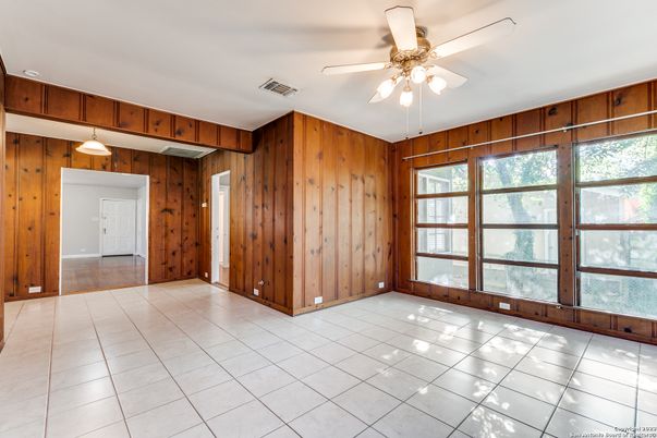 Empty room, Interior, Wooden Walls