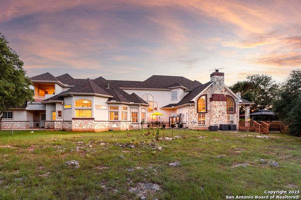 Backyard, Exterior, Facade, French Provincial