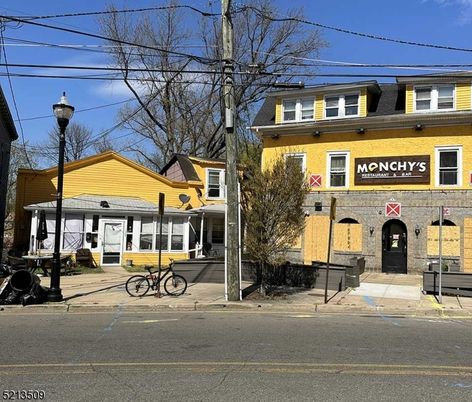 Exterior, Facade, Georgian