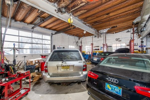 Garage, Interior