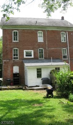 Backyard, Exterior, Facade, Brick Facade, Georgian
