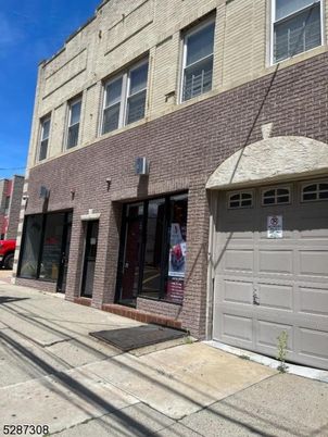 Attached, Exterior, Facade, Brick Facade, Rowhouse