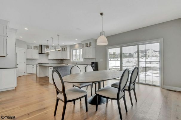 Dining room, Interior, Kitchen, Pendant Lights, Recessed Lighting, Wood Texture Flooring