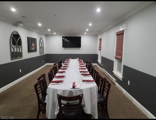 Dining room, Interior, Recessed Lighting