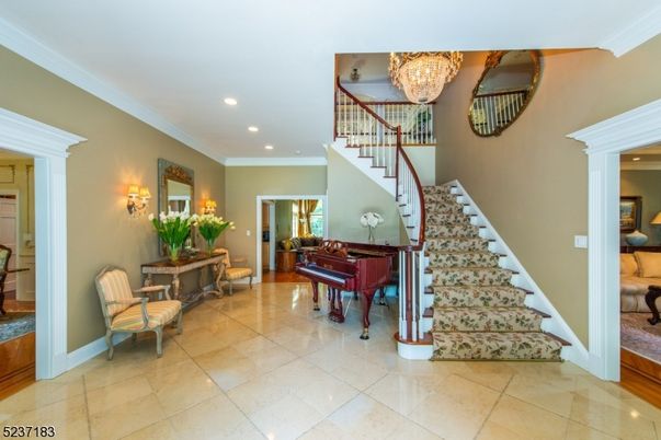 Chandelier, Interior, Piano, Recessed Lighting