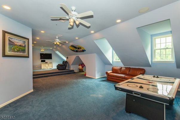 Game Room, Interior, Recessed Lighting