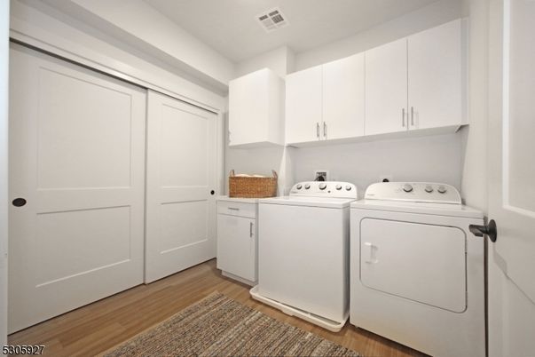 Interior, Washer, Wood Texture Flooring