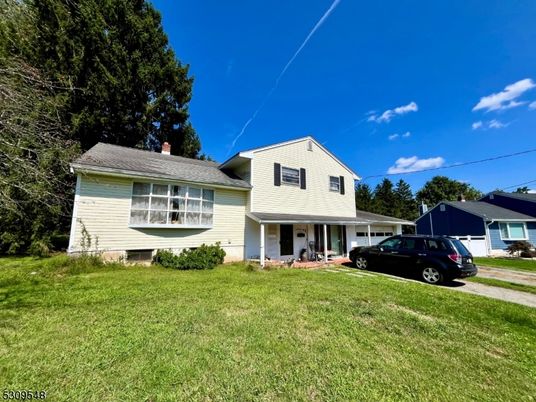Attached, Backyard, Exterior, Facade, Split Level
