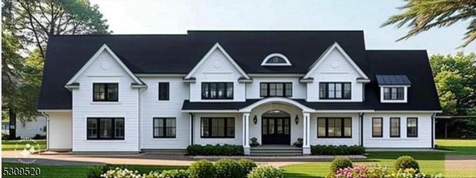 Exterior, Facade, Farmhouse
