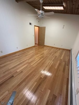 Empty room, Interior, Wooden Ceilings, Wood Texture Flooring