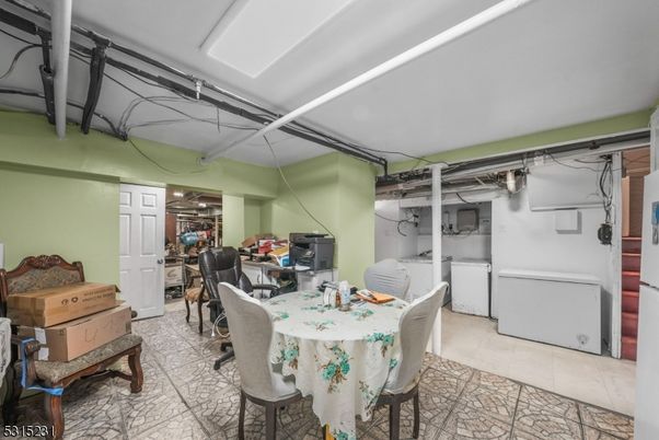 Dining room, Interior, Washer