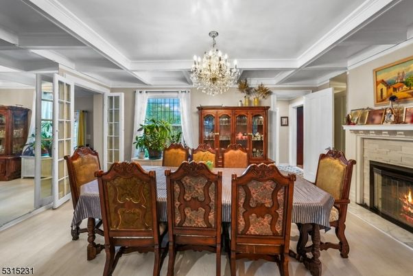 Chandelier, Dining room, Fireplace, Interior, Wood Texture Flooring