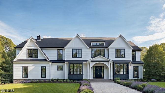 Exterior, Facade, Farmhouse