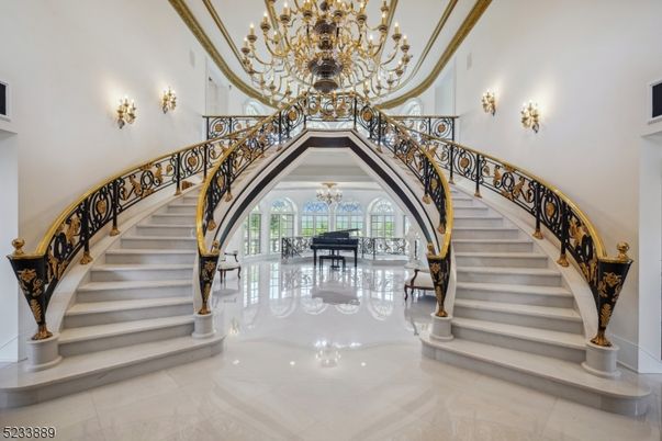 Chandelier, Interior, Piano