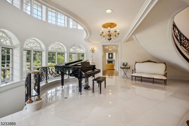 Chandelier, Interior, Piano, Recessed Lighting