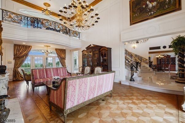 Chandelier, Interior, Piano, Recessed Lighting, Wood Texture Flooring