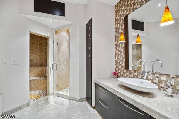 Bathroom, Glass Shower, Interior, Pendant Lights, Recessed Lighting