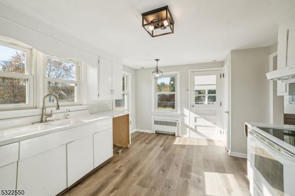 Interior, Kitchen, Pendant Lights, Wood Texture Flooring