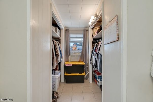 Interior, Walk-in Closets