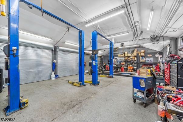 Garage, Interior
