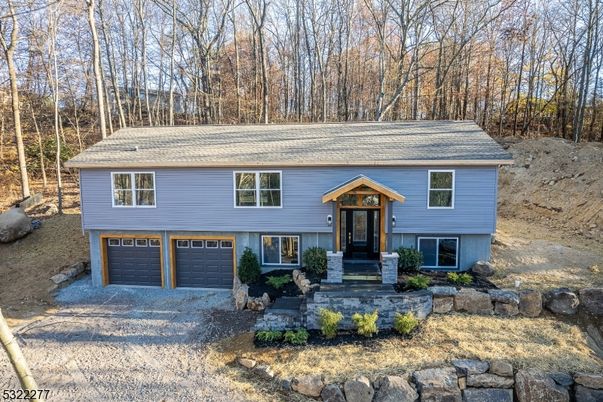 Attached, Exterior, Facade, Raised Ranch