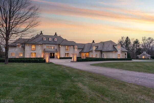 Backyard, Exterior, Facade, French Provincial