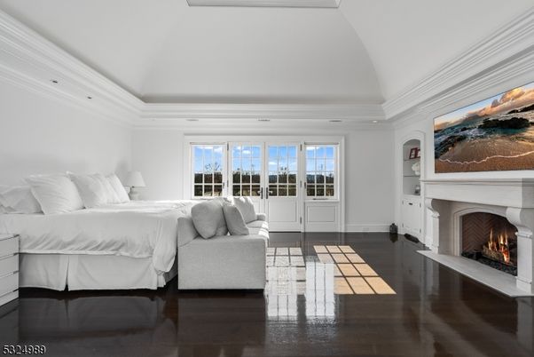 Bedroom, Fireplace, Interior, Recessed Lighting, Wood Texture Flooring