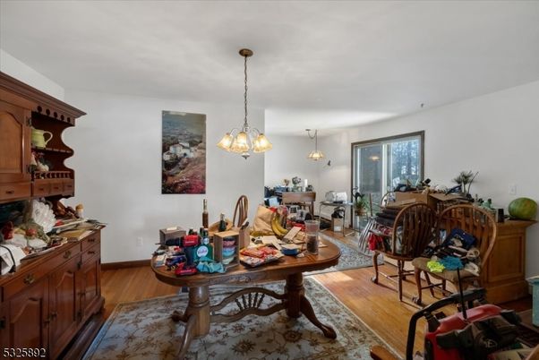 Interior, Living room, Pendant Lights, Wood Texture Flooring