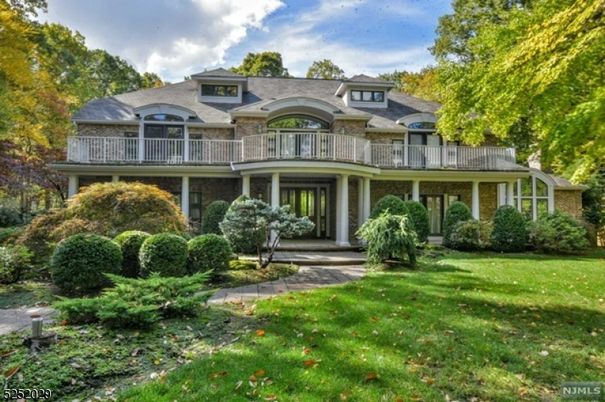 Backyard, Exterior, Facade, French Provincial