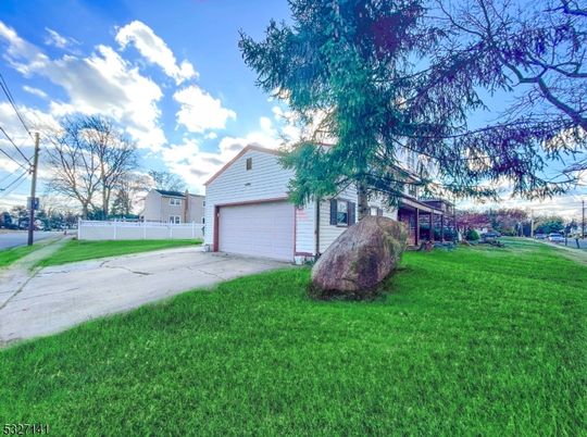 Backyard, Detached Garage, Exterior