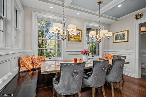 Chandelier, Dining room, Interior, Recessed Lighting, Wood Texture Flooring