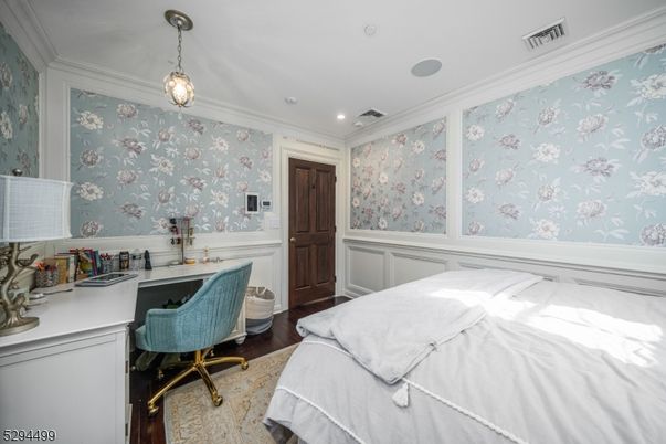 Bedroom, Home Office, Interior, Pendant Lights, Recessed Lighting, Wood Texture Flooring