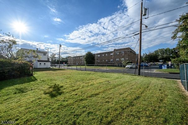 Exterior, Tennis Courts